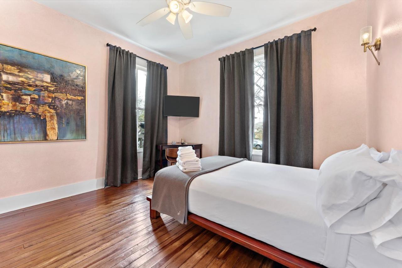 Domum De Vence Hotel Galveston Bagian luar foto