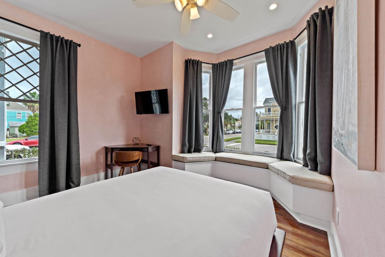 Domum De Vence Hotel Galveston Bagian luar foto